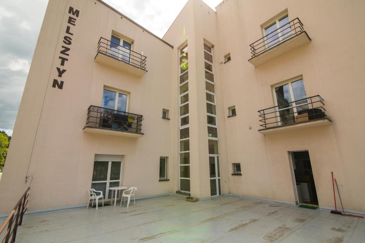 Krynica Apartamenty 100M Duzy Apartament, Salon + 3 Sypialnie Przy Deptaku Kültér fotó